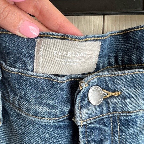 Everlane The Original Cheeky Jean - Picture 5 of 7